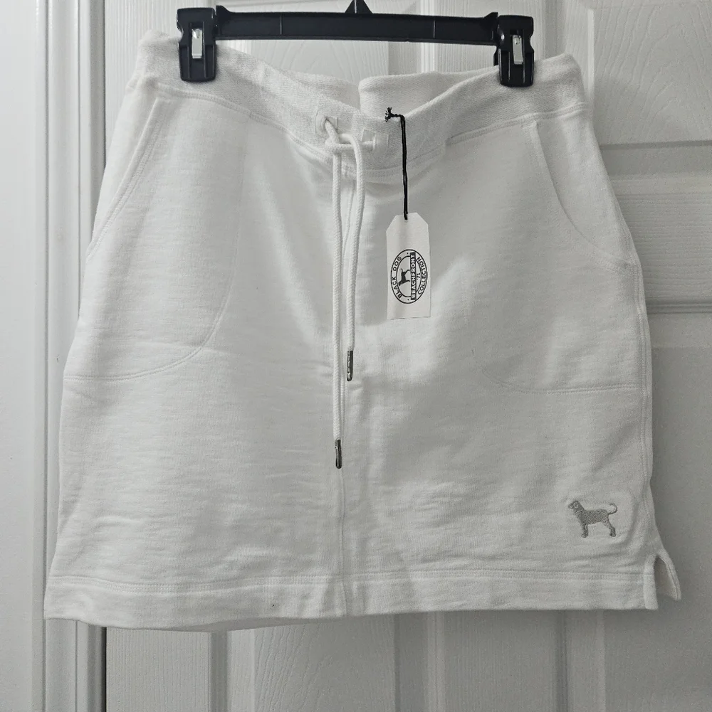 The Black Dog White Terry Skirt. Size L - Picture 3 of 5